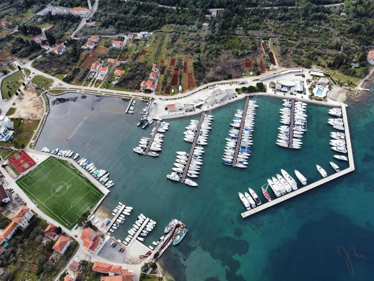 Villa Jm-Sutomiscica-Holiday House On The Beach Croatia